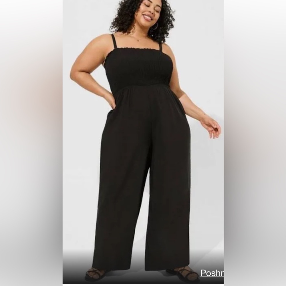 Torrid Crepe Smocked Jumpsuit Cover-Up NWT Women’s 2X 18-20 Plus Size EASY On